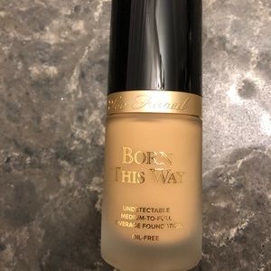 Too Faced Born This Way Foundation light beige